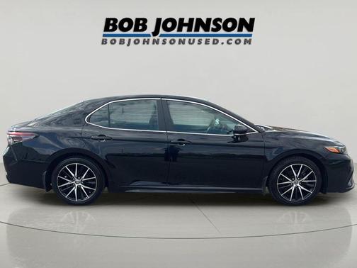 Midnight Black Metallic 2023 Toyota Camry SE