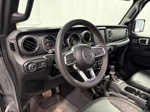 Sting-Gray Clearcoat 2023 Jeep Gladiator High Altitude 4x4