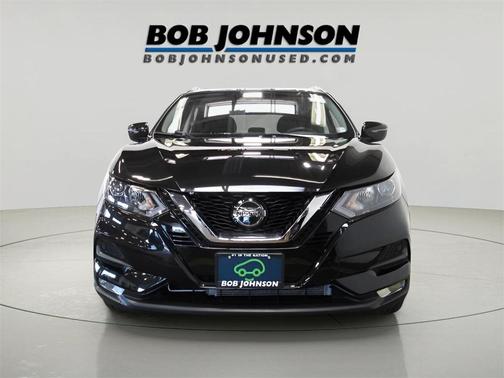 2022 Nissan Rogue Sport SV