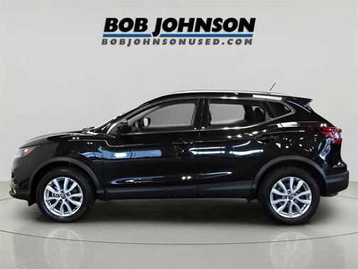 2022 Nissan Rogue Sport SV