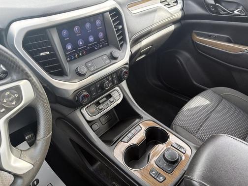 Midnight Blue Metallic 2021 GMC Acadia AWD SLE