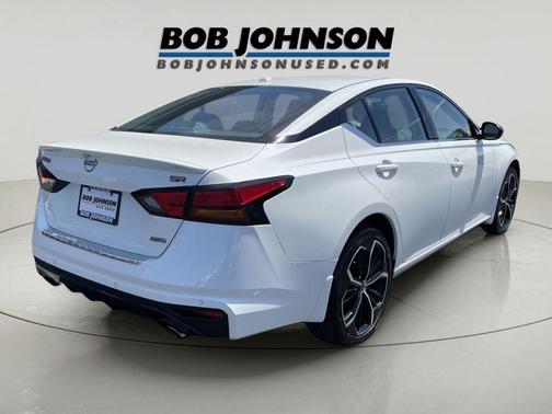 Pearl White Tricoat 2023 Nissan Altima SR Intelligent AWD