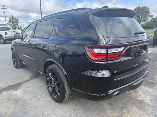 DB Black Clearcoat 2023 Dodge Durango Hemi Orange AWD