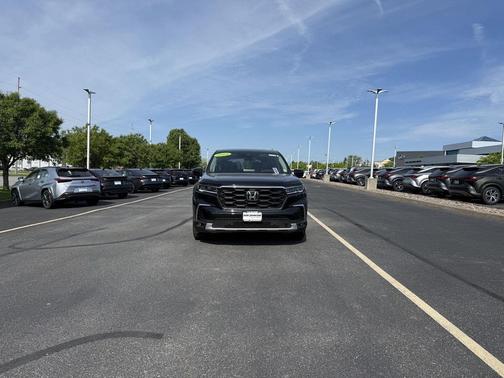 Crystal Black Pearl 2023 Honda Pilot AWD EX-L 7 Passenger