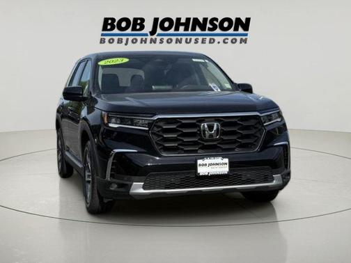 Crystal Black Pearl 2023 Honda Pilot AWD EX-L 7 Passenger