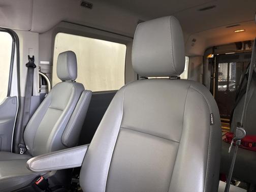 2017 Ford Transit-350 XL