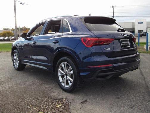 2024 Audi Q3 Premium 45 TFSI S line quattro Tiptronic