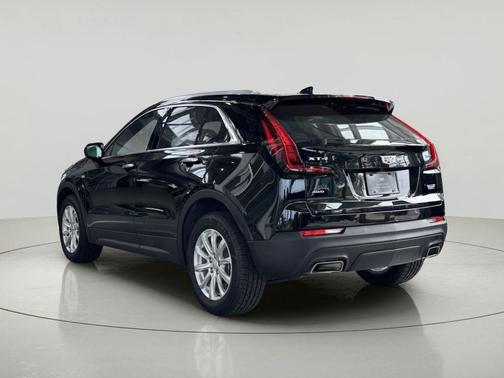 Stellar Black Metallic 2023 Cadillac XT4 Luxury