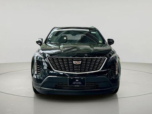 Stellar Black Metallic 2023 Cadillac XT4 Luxury