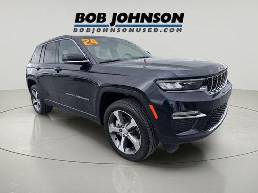 Midnight Sky 2024 Jeep Grand Cherokee Limited