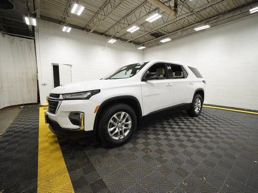 2023 Chevrolet Traverse LS