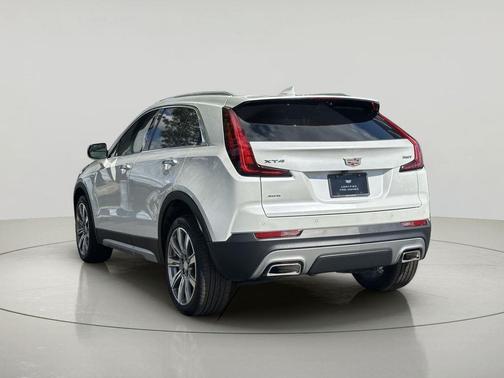 Crystal White Tricoat 2023 Cadillac XT4 Premium Luxury
