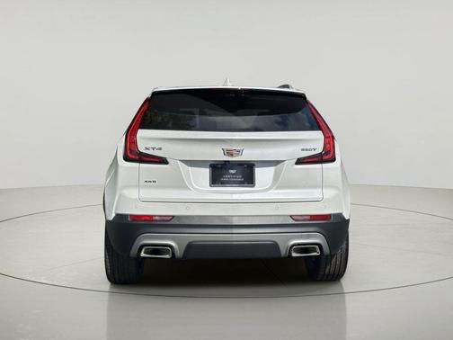 Crystal White Tricoat 2023 Cadillac XT4 Premium Luxury