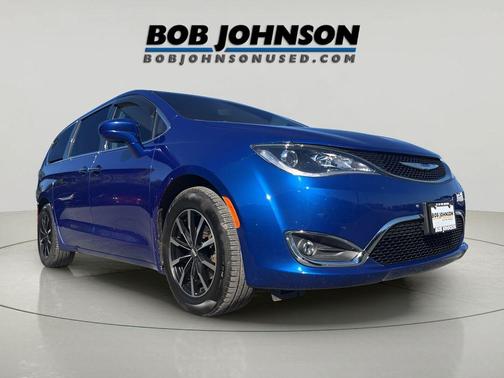 2020 Chrysler Pacifica Touring