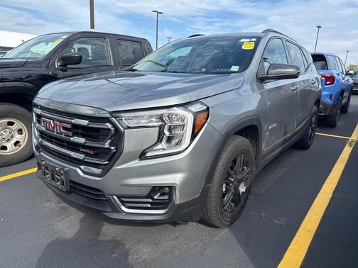 2023 GMC Terrain AWD AT4