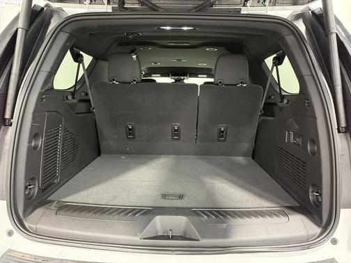 Summit White 2026 GMC Yukon XL Elevation 4WD