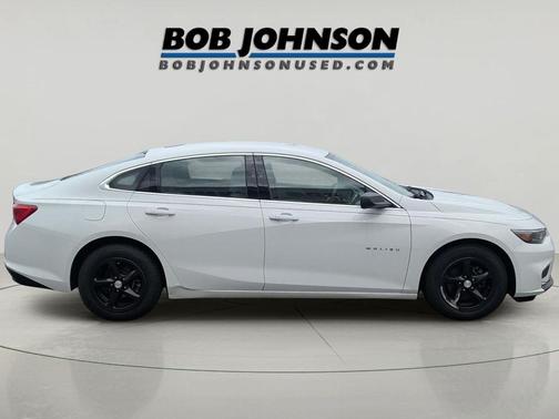Summit White 2018 Chevrolet Malibu 1LS