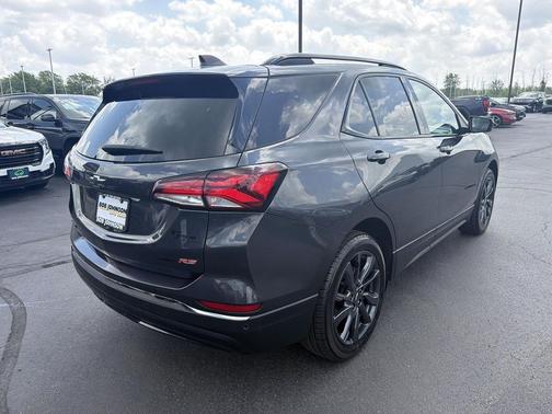 Iron Gray Metallic 2022 Chevrolet Equinox AWD RS