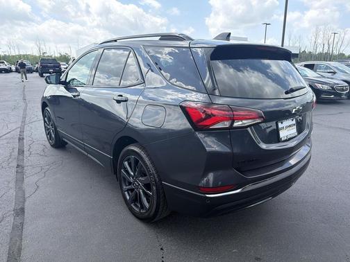 Iron Gray Metallic 2022 Chevrolet Equinox AWD RS