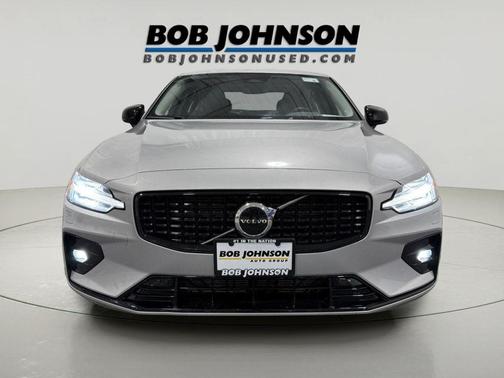 2025 Volvo S60 B5 Core