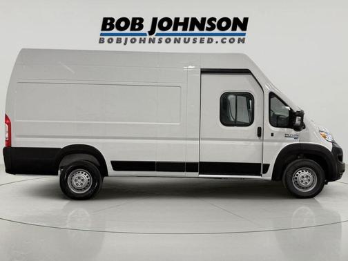Bright White Clearcoat 2024 RAM ProMaster 3500 High Roof