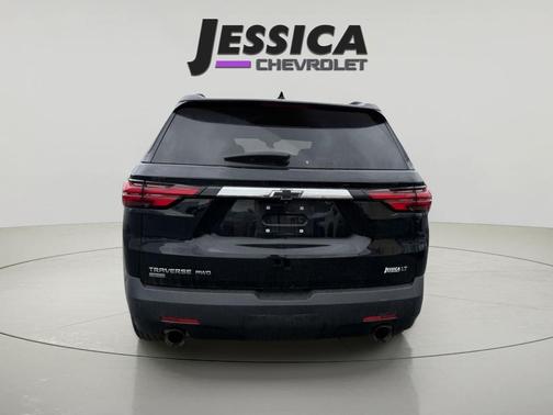 Mosaic Black Metallic 2024 Chevrolet Traverse LT Cloth