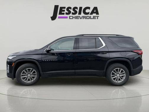 Mosaic Black Metallic 2024 Chevrolet Traverse LT Cloth
