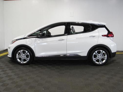 Summit White 2019 Chevrolet Bolt EV LT