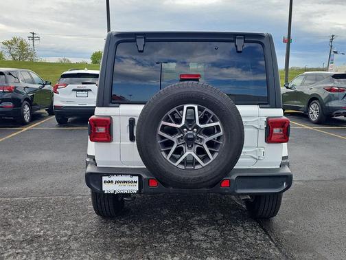 Bright White 2024 Jeep Wrangler 4-Door Sahara