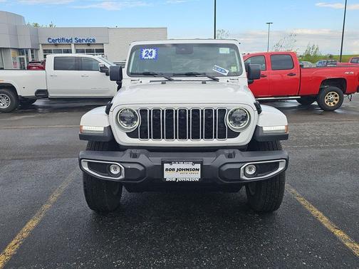 Bright White 2024 Jeep Wrangler 4-Door Sahara