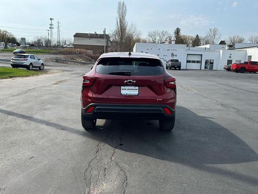 Crimson Metallic 2024 Chevrolet Trax FWD 1RS