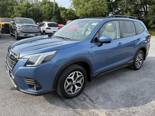 Horizon Blue Pearl 2024 Subaru Forester Premium