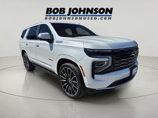Iridescent Pearl Tricoat 2025 Chevrolet Tahoe 4WD High Country