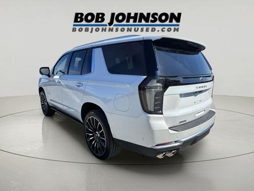 Iridescent Pearl Tricoat 2025 Chevrolet Tahoe 4WD High Country
