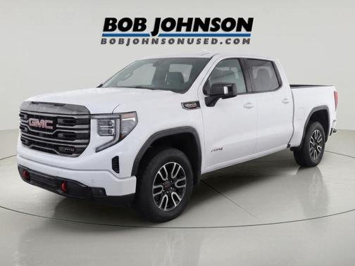 Summit White 2025 GMC Sierra 1500 AT4