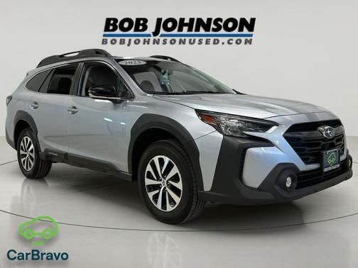 Ice Silver Metallic 2023 Subaru Outback Premium