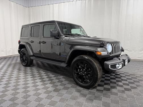 Granite Crystal Metallic Clearcoat 2025 Jeep Wrangler 4xe Sahara
