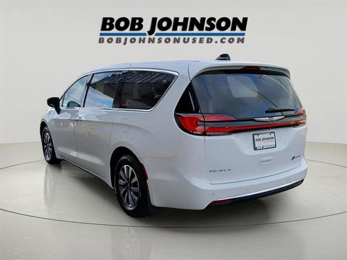 2023 Chrysler Pacifica Hybrid Touring L