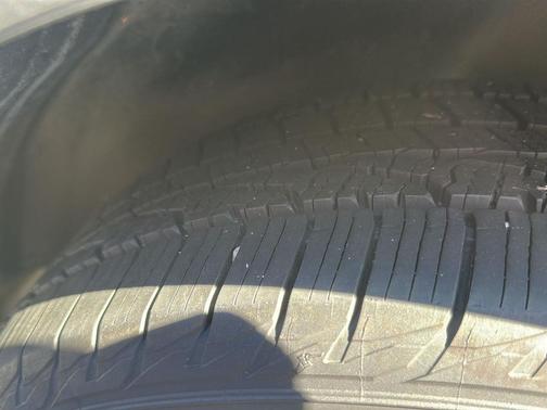 Carbon Black Metallic 2016 Buick Encore Convenience