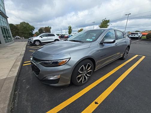 2023 Chevrolet Malibu FWD RS