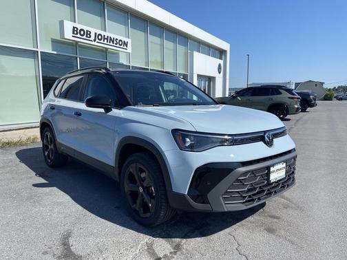 2025 Volkswagen Taos 1.5T SE Black