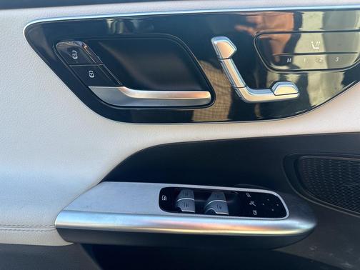 2023 Mercedes-Benz GLC 300 4MATIC