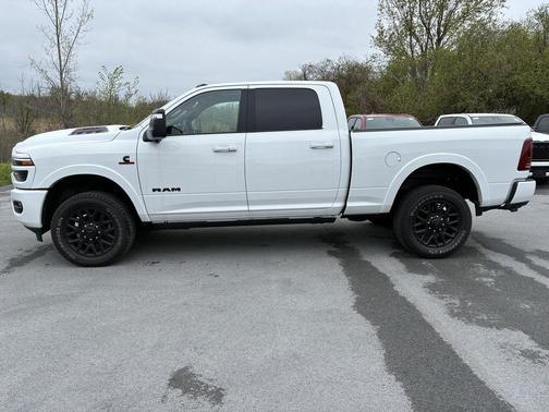 Bright White Clearcoat 2025 RAM 2500 Limited Crew Cab 4x4 6'4' Box