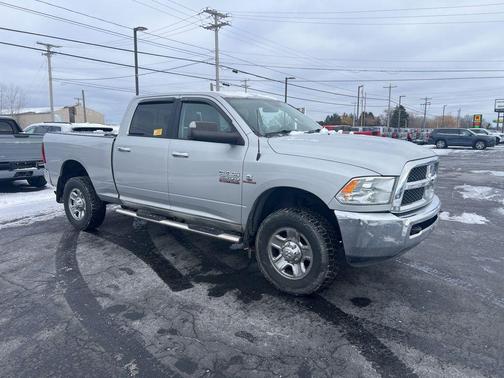 2017 RAM 2500 SLT Crew Cab 4x4 6'4' Box