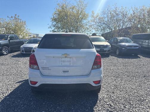 2022 Chevrolet Trax LS