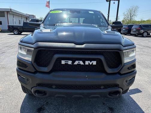 Diamond Black Crystal Pearl 2021 RAM 1500 Rebel