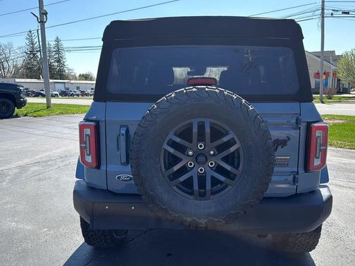 Azure Gray Metallic Tri-Coat 2023 Ford Bronco Outer Banks