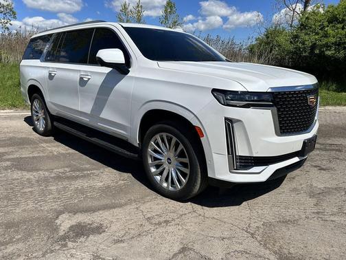Crystal White Tricoat 2024 Cadillac Escalade ESV Premium Luxury