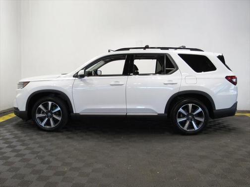 2024 Honda Pilot Touring 8-Passenger