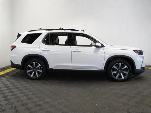 2024 Honda Pilot Touring 8-Passenger